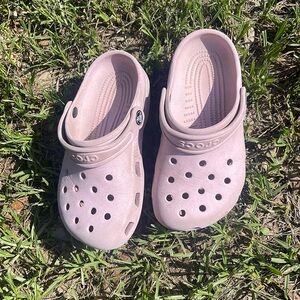 Girls pink crocs